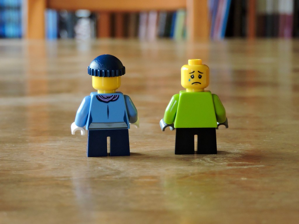 40124_minifigs_back